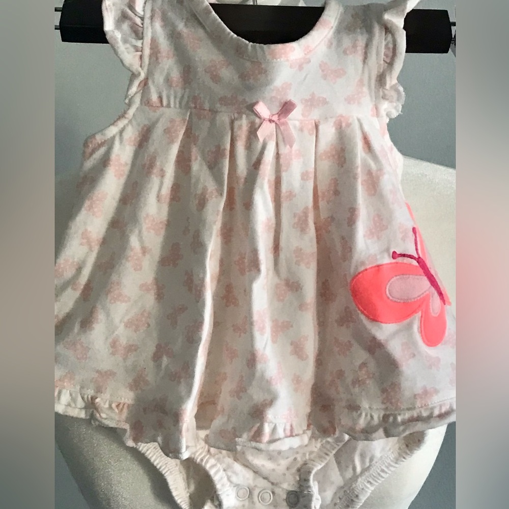 Carter’s Girls Romper with Butterfly Print/Appliqué - 0-3 Months